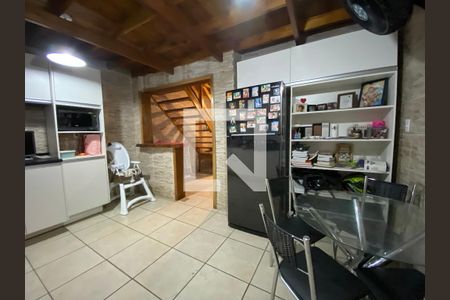 Casa à venda com 330m², 5 quartos e 4 vagascozinha casa 2