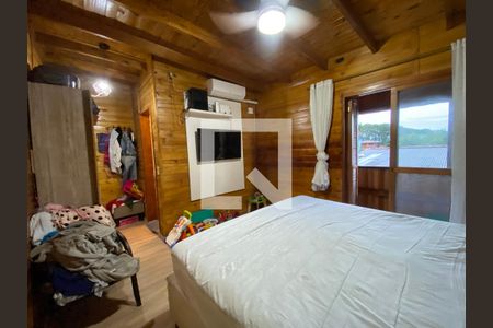 Casa à venda com 330m², 5 quartos e 4 vagasquarto 1