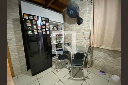 Casa à venda com 330m², 5 quartos e 4 vagascozinha casa 2