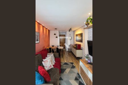 Sala de apartamento para alugar com 2 quartos, 49m² em Quinta da Paineira, São Paulo