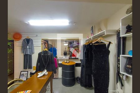 Casa à venda com 155m², 3 quartos e 3 vagasCloset