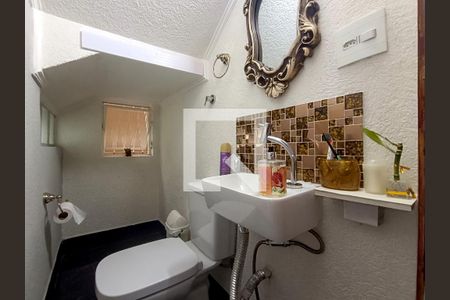 Casa à venda com 155m², 3 quartos e 3 vagasLavabo