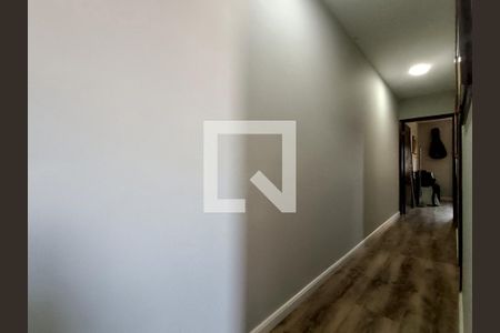 Casa à venda com 155m², 3 quartos e 3 vagasCorredor