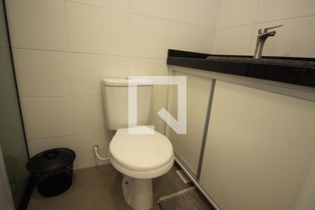 Banheiro de kitnet/studio para alugar com 1 quarto, 33m² em Jardim Botânico, Porto Alegre