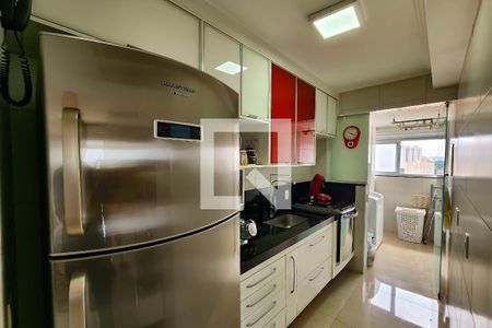 Apartamento à venda com 175m², 2 quartos e 2 vagasCozinha