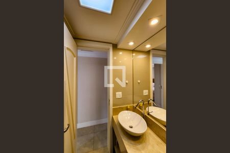 Apartamento à venda com 175m², 2 quartos e 2 vagasBanheiro