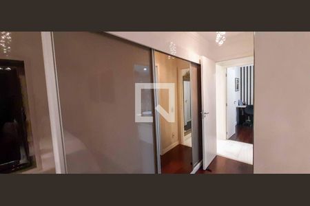 Apartamento à venda com 83m², 2 quartos e 2 vagasSuíte 1