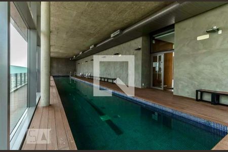 Studio à venda com 42m², 0 quarto e 1 vagaPiscina