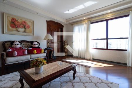 Sala 1 de casa para alugar com 4 quartos, 331m² em Jardim Avelino, São Paulo