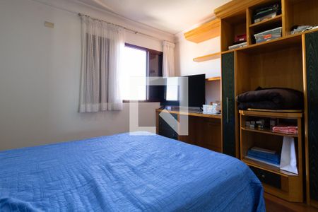 Casa à venda com 331m², 4 quartos e 4 vagasSuíte 2