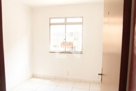 quarto 02 de apartamento para alugar com 2 quartos, 4250m² em Piratininga (venda Nova), Belo Horizonte