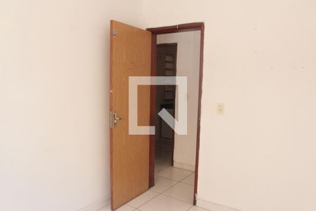 quarto 01 de apartamento para alugar com 2 quartos, 4250m² em Piratininga (venda Nova), Belo Horizonte