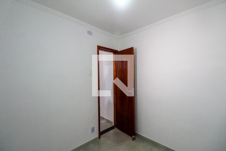 Quarto 1 de casa para alugar com 2 quartos, 60m² em Parque Independência, São Paulo