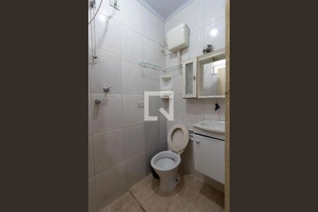 Banheiro de casa para alugar com 1 quarto, 25m² em Vila Medeiros, São Paulo