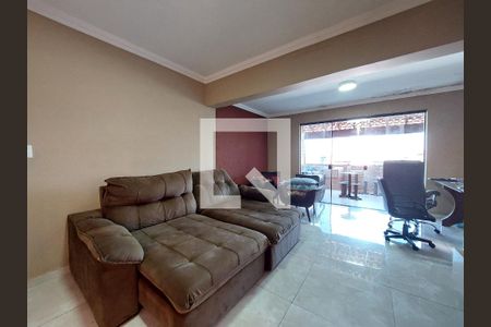 Sala de casa à venda com 4 quartos, 200m² em Interlagos, São Paulo