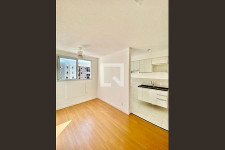 Sala de apartamento para alugar com 2 quartos, 42m² em Engenho de Dentro, Rio de Janeiro