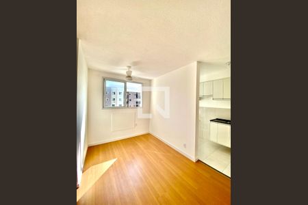 Sala de apartamento para alugar com 2 quartos, 42m² em Engenho de Dentro, Rio de Janeiro