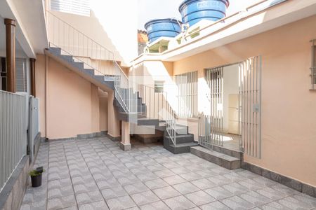 Casa para alugar com 120m², 2 quartos e 1 vagaÁrea comum - Quintal
