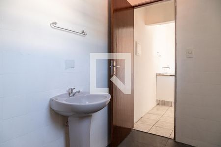Casa para alugar com 120m², 2 quartos e 1 vagaBanheiro