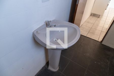 Casa para alugar com 120m², 2 quartos e 1 vagaBanheiro