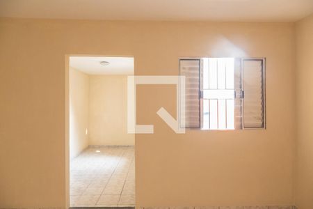 Quarto 1 de casa para alugar com 2 quartos, 120m² em Vila Ponte Rasa, São Paulo