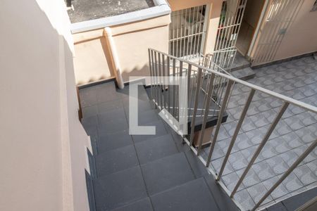 Casa para alugar com 120m², 2 quartos e 1 vagaEscada