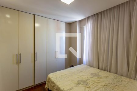 Quarto 2 de apartamento para alugar com 2 quartos, 85m² em Buritis, Belo Horizonte