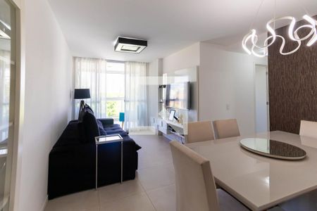 Sala de apartamento para alugar com 2 quartos, 76m² em Santa Rosa, Niterói