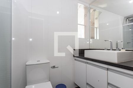 Banheiro de apartamento à venda com 2 quartos, 65m² em São João Clímaco, São Paulo