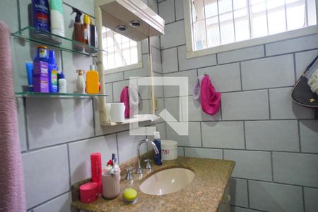 Banheiro do Quarto 1 de casa à venda com 4 quartos, 261m² em Parque Santa Fé, Porto Alegre