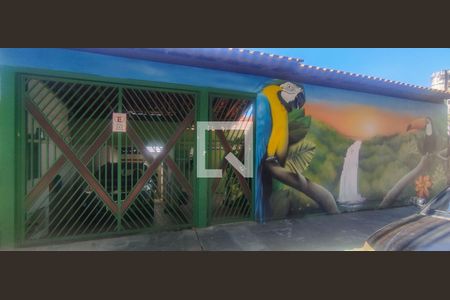 Casa à venda com 250m², 5 quartos e 3 vagasFachada