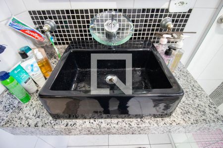 Casa à venda com 250m², 5 quartos e 3 vagasBanheiro 2