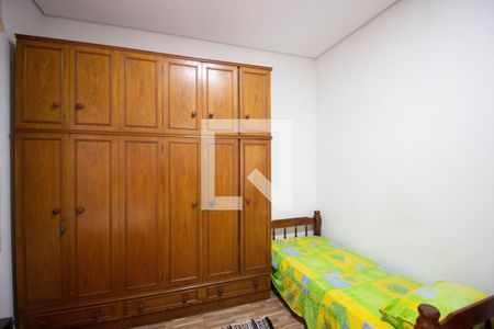 Casa à venda com 250m², 5 quartos e 3 vagasQuarto 2