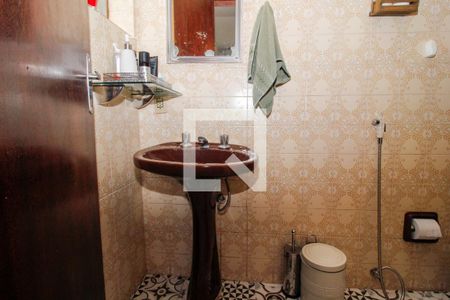 Apartamento à venda com 110m², 3 quartos e 1 vaga Apartamento à venda com 110m², 3 quartos e 1 vagaBanheiro 2