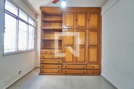Quarto 2 de apartamento para alugar com 2 quartos, 63m² em Estácio, Rio de Janeiro