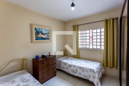 Quarto 1  de casa à venda com 3 quartos, 154m² em João Pinheiro, Belo Horizonte