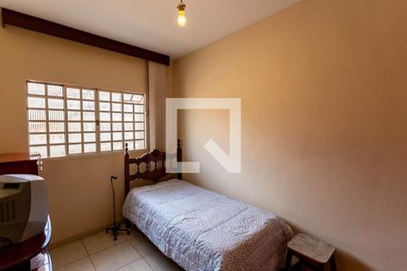 Quarto 2 de casa à venda com 3 quartos, 154m² em João Pinheiro, Belo Horizonte