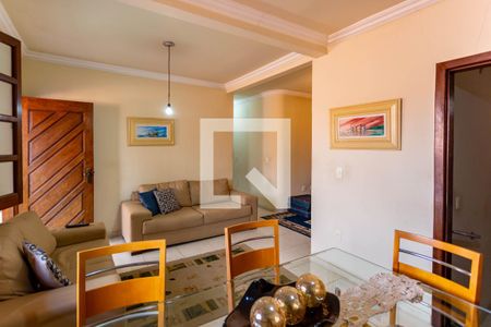 Sala de casa à venda com 3 quartos, 154m² em João Pinheiro, Belo Horizonte