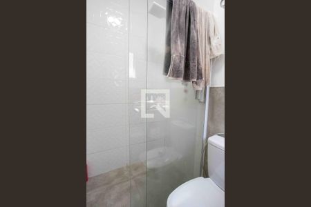 Casa à venda com 290m², 6 quartos e 2 vagasBanheiro da Suíte 2