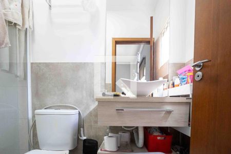 Casa à venda com 290m², 6 quartos e 2 vagasBanheiro da Suíte 2