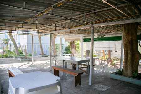 Apartamento à venda com 64m², 2 quartos e sem vagaÁrea comum