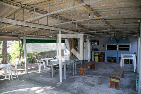 Apartamento à venda com 64m², 2 quartos e sem vagaÁrea comum