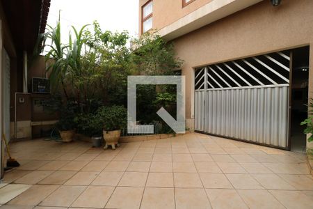 Casa à venda com 420m², 2 quartos e 20 vagasJardim