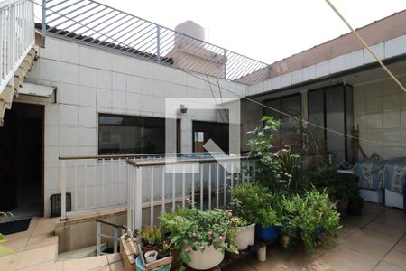 Casa à venda com 420m², 2 quartos e 20 vagasÁrea de Serviço