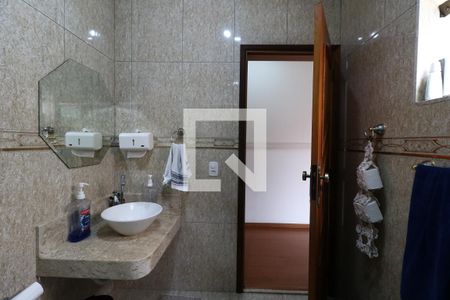 Casa à venda com 420m², 2 quartos e 20 vagasBanheiro Social