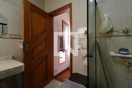Casa à venda com 420m², 2 quartos e 20 vagasBanheiro da Suíte