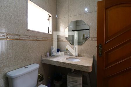 Casa à venda com 420m², 2 quartos e 20 vagasBanheiro da Suíte