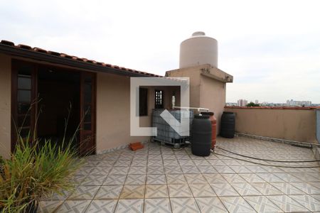 Casa à venda com 420m², 2 quartos e 20 vagasQuintal