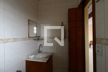 Casa à venda com 420m², 2 quartos e 20 vagasBanheiro do Salão de Festas