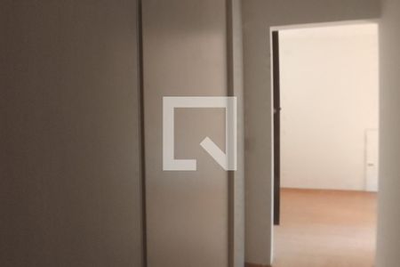 Casa à venda com 512m², 6 quartos e 4 vagas Casa à venda com 512m², 6 quartos e 4 vagasCloset Suíte 3